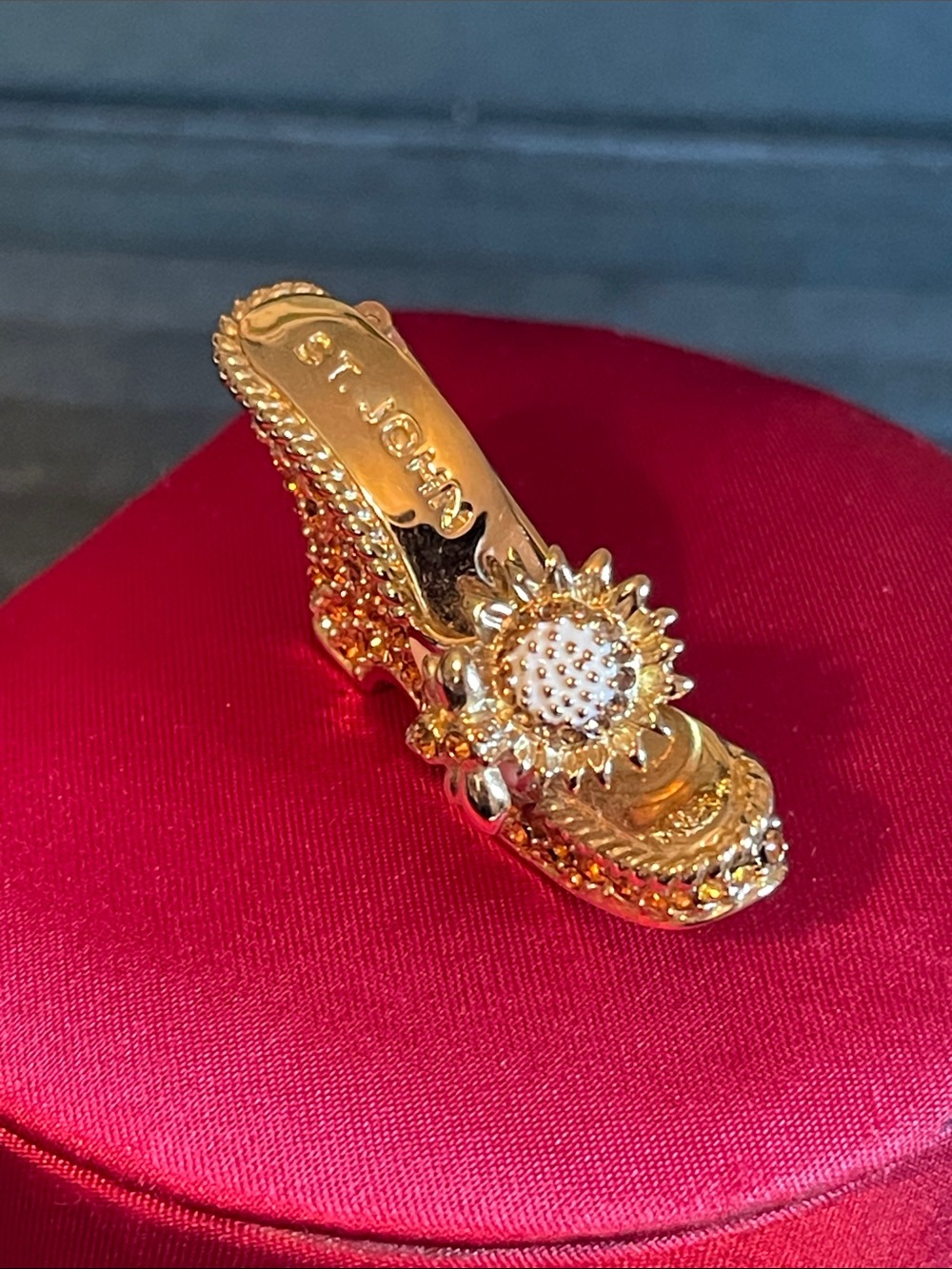 Vintage St. John 24K Gold Electroplated Austrian Crystal Wedge Shoe Brooch - Picture 3 of 13